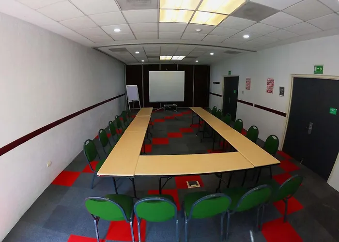 Hotel Ibis Perinorte 3*
